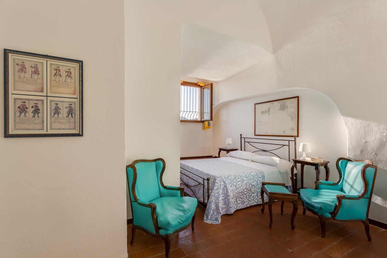 Hotel Torre Dei Borboni 폰차 외부 사진