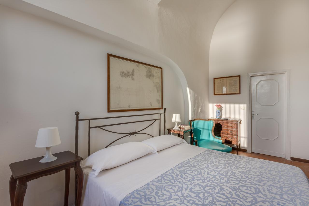Hotel Torre Dei Borboni 폰차 외부 사진