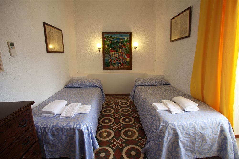Hotel Torre Dei Borboni 폰차 외부 사진