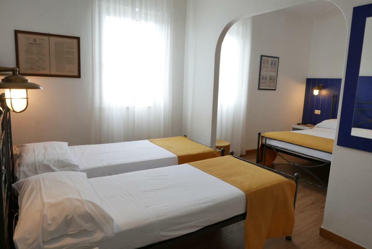Hotel Torre Dei Borboni 폰차 외부 사진